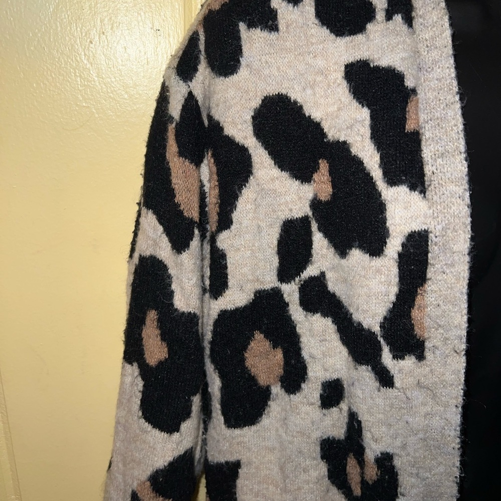 Altar’d State Y2K Boho Leopard Print Open Front Cardigan Knit Sweater Size S/M - Picture 4 of 8